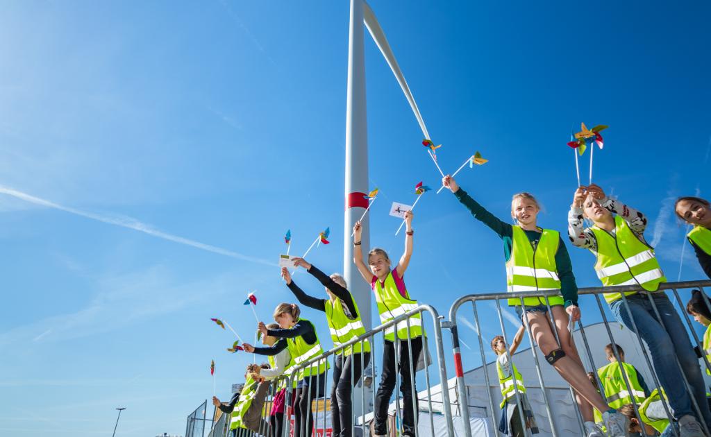 School kids visitind a Windmill